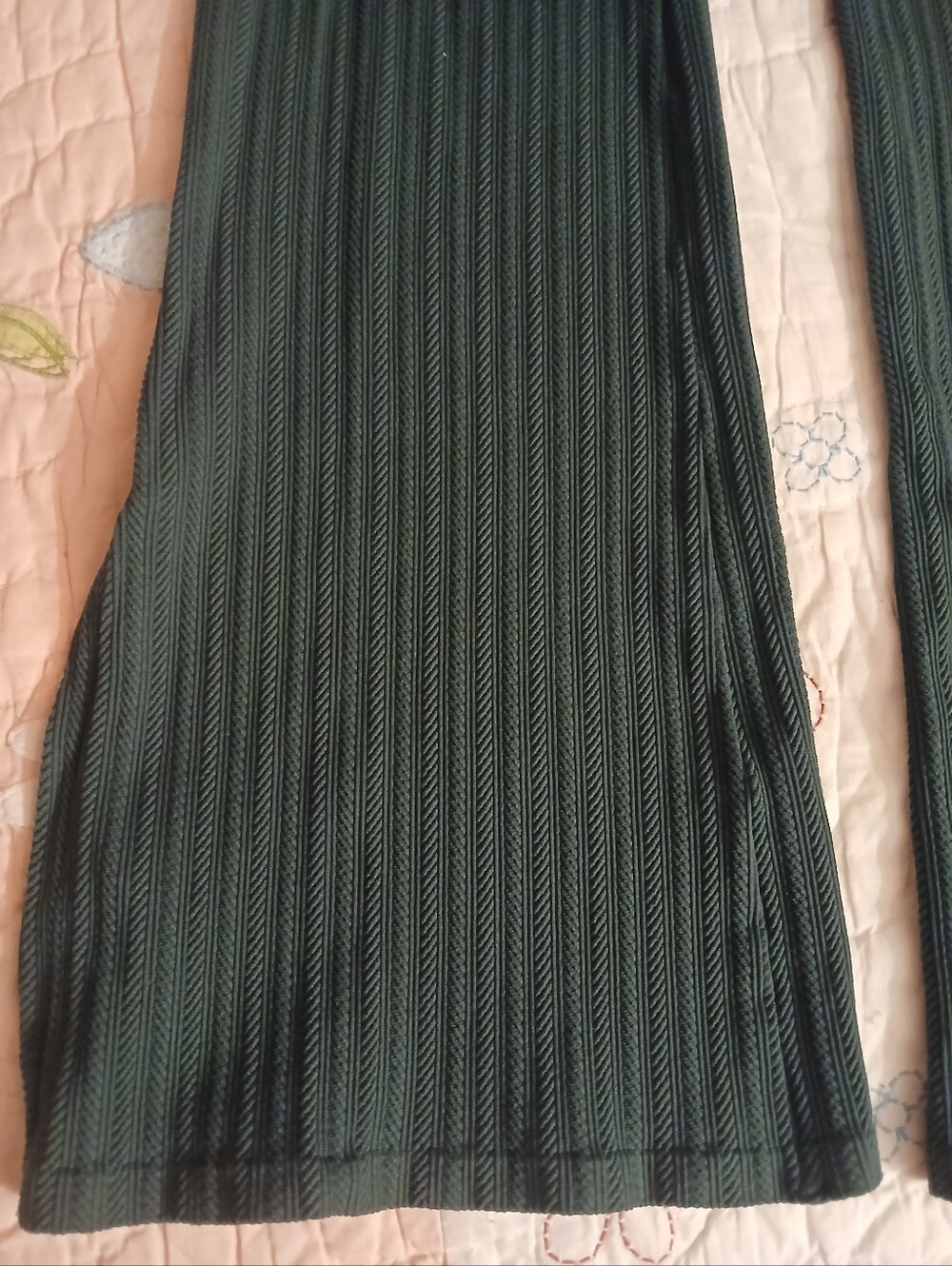 Victoria Secert Pink Hunter Green Leggings - Picture 3 of 6